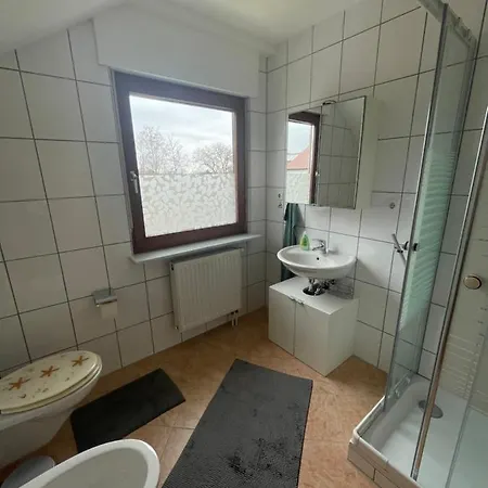 Ferienwohnung Fam. Albert Heuchelheim-Klingen